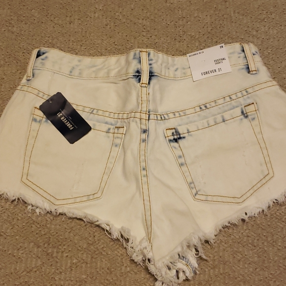 Shorts - Picture 2 of 2